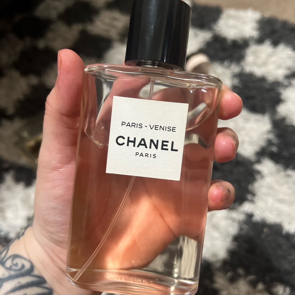 CHANEL Paris-Venise Eau de Toilette with Black Cap